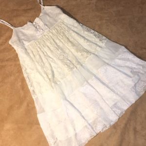 Sans Souci Lace dress size Girl Small
